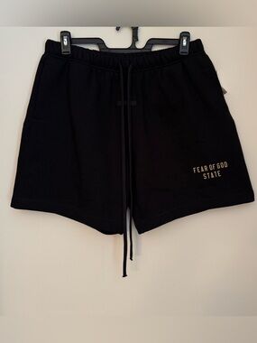 Fear Of God Essentials Fleece Soccer Short Black NWT Men’s Size Large